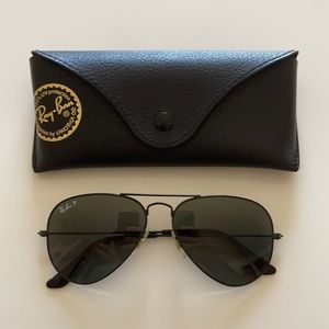 Black Ray Ban Aviator